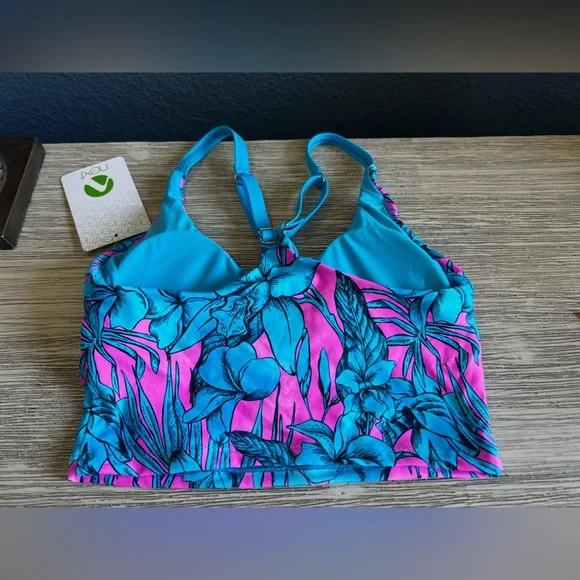 🆕 Next by Athena Scoop Neck Crop in Luau Pattern - Picture 3 of 5